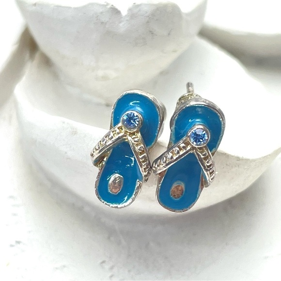 SILVER Tone Beach Sandel Pieced Earrings - Picture 2 of 4